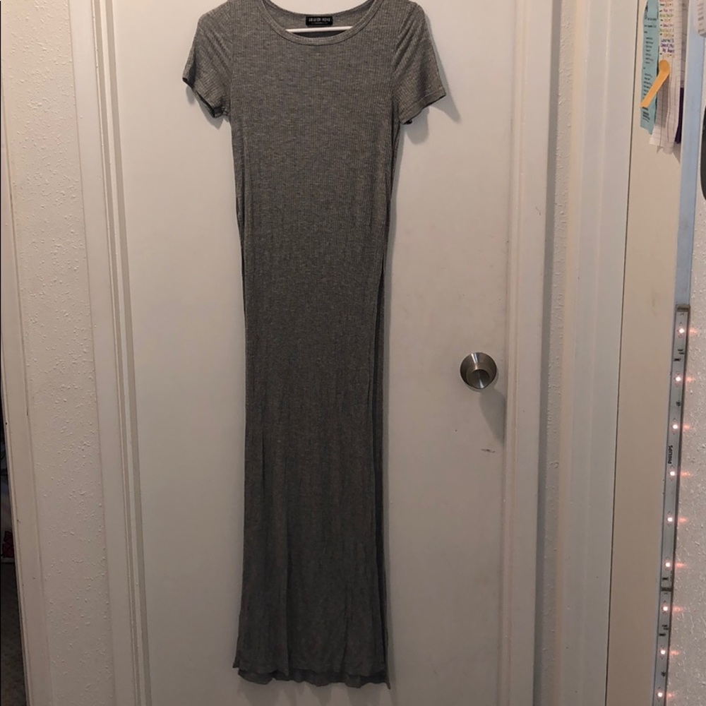 Fashion Nova long Grey shirt with2 slits
